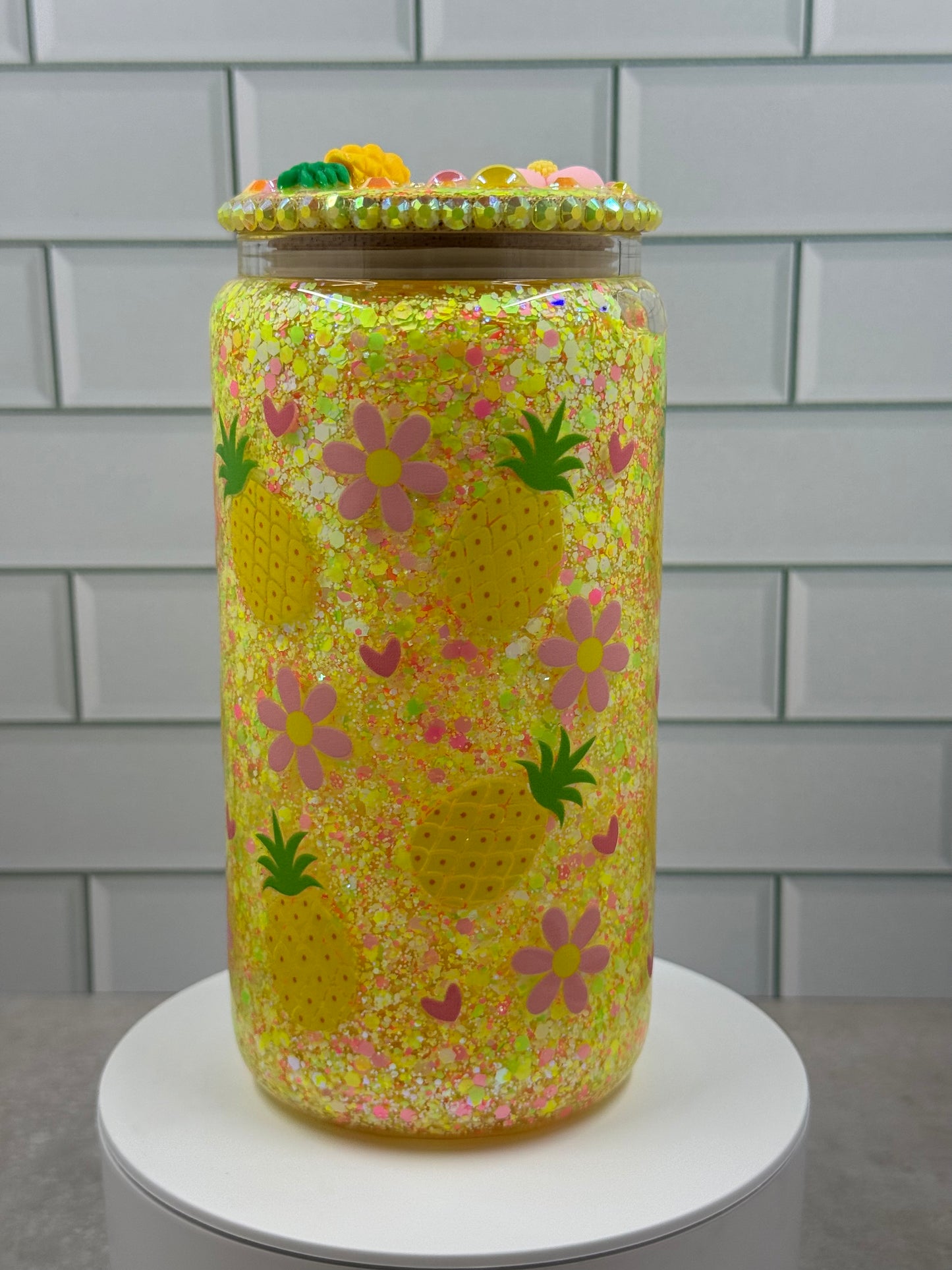 Pineapple Paradise Glass Snow Globe Tumbler