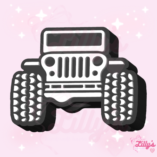 Off-Roading SUV Straw Topper